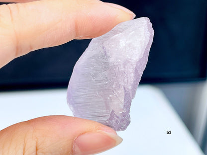 Kunzite Crystal 9