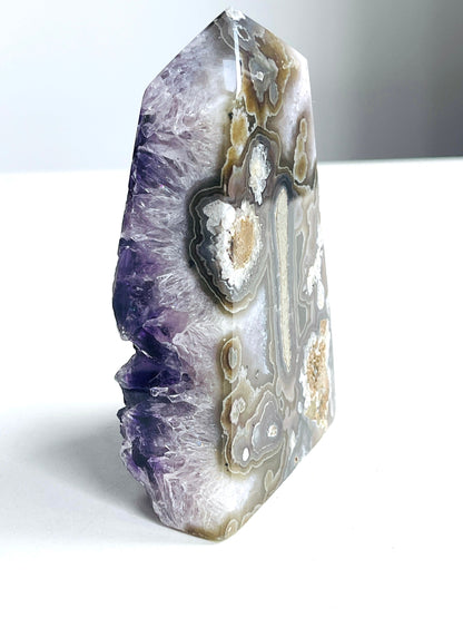 Agate with Amethyst Tower