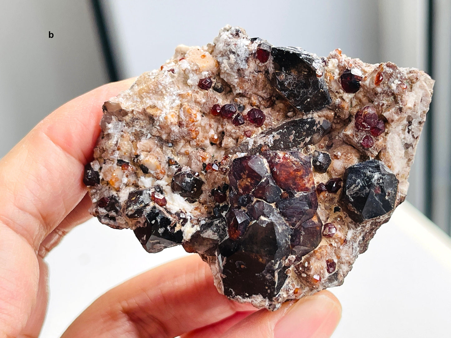 Spessartite Garnet Specimen from Tongbei, Fujian, CHINA ,  Garnet Crystal Specimen, Spessartite Garnet Specimen