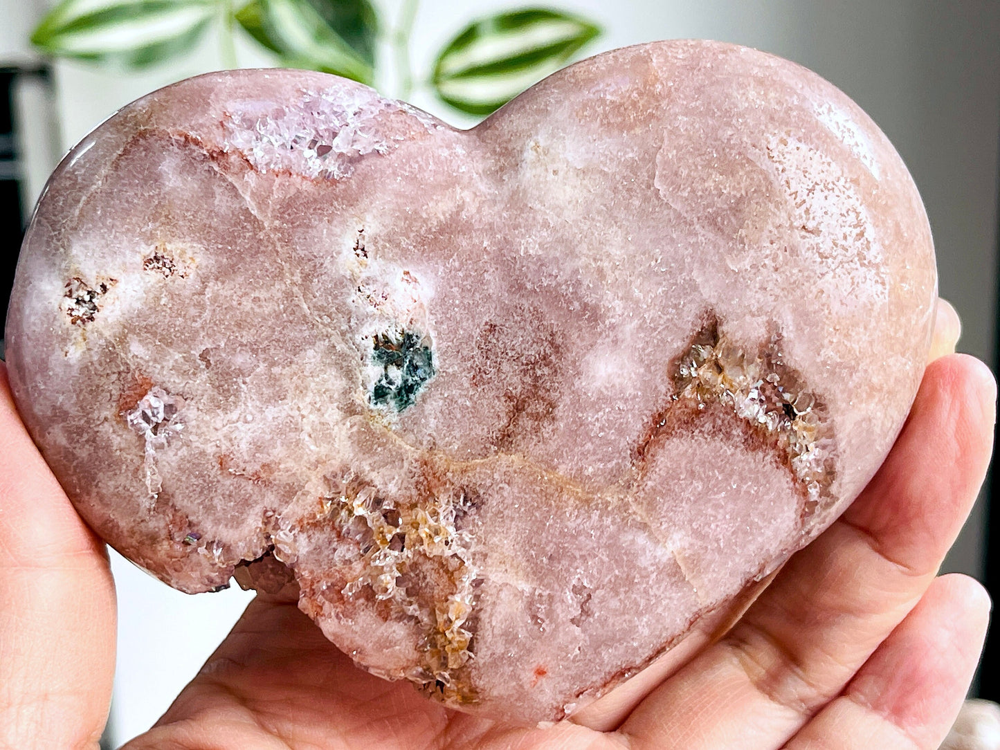 Pink Amethyst, Super Extra Quality Pink Amethyst Heart, Lilac Pink Amethyst , Crystal Heart, Crystal Gift, Healing Crystal