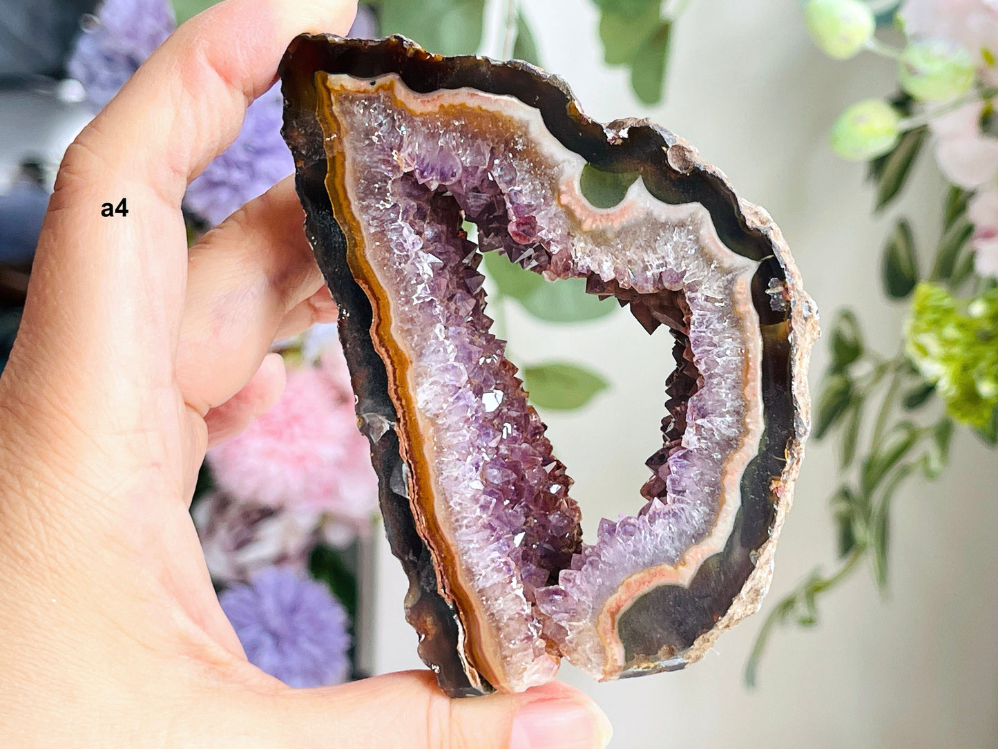 Druzy Agate Geode Cut Base