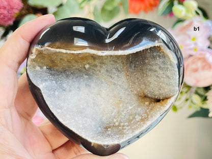 Sparkling Agate Druzy Heart