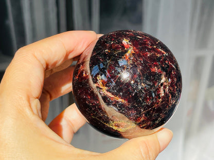 Gemy Garnet Sphere -1