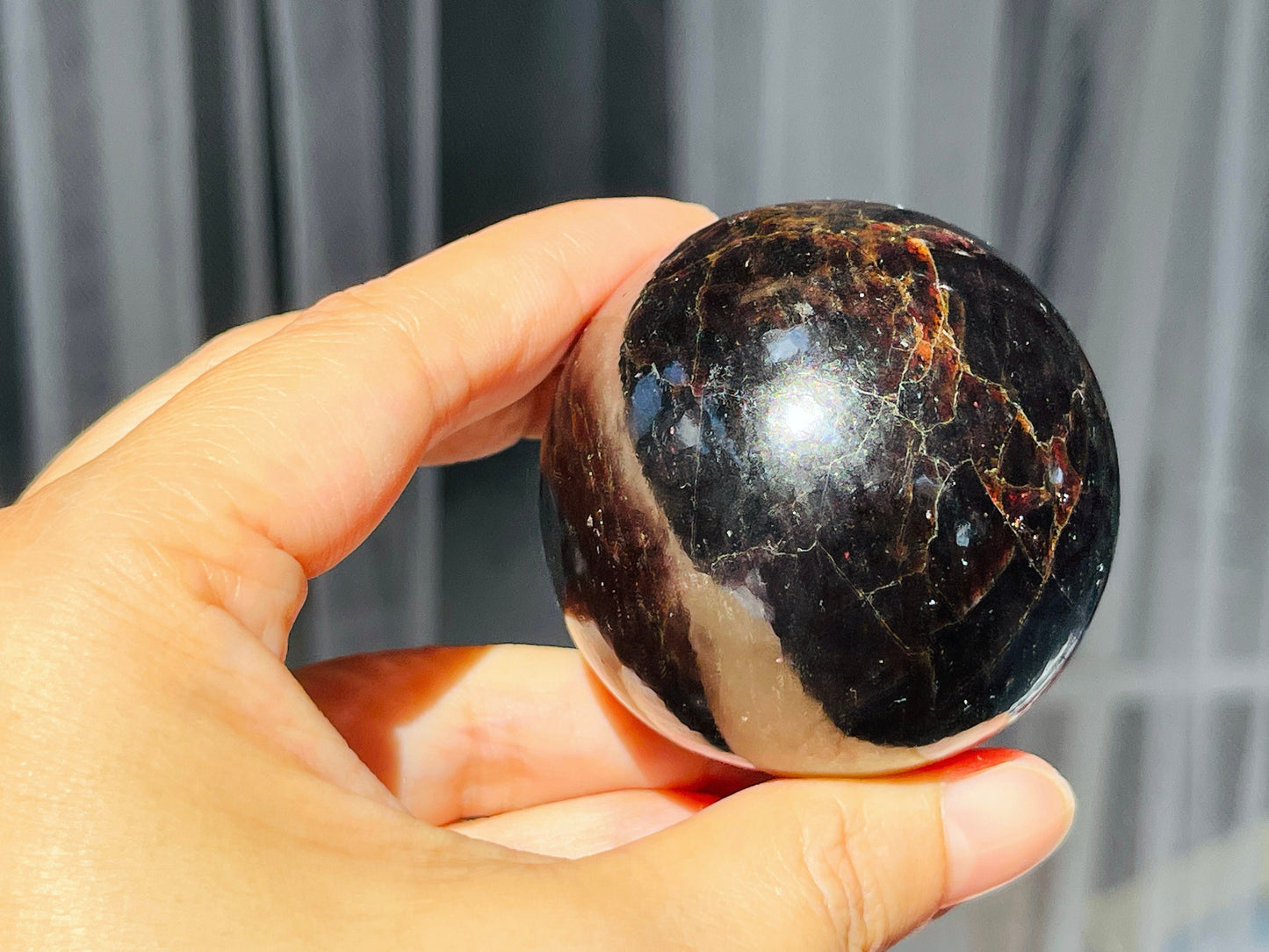 Gemy Garnet Sphere -3