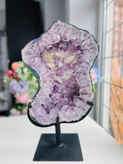 15.8kg Amethyst On Stand