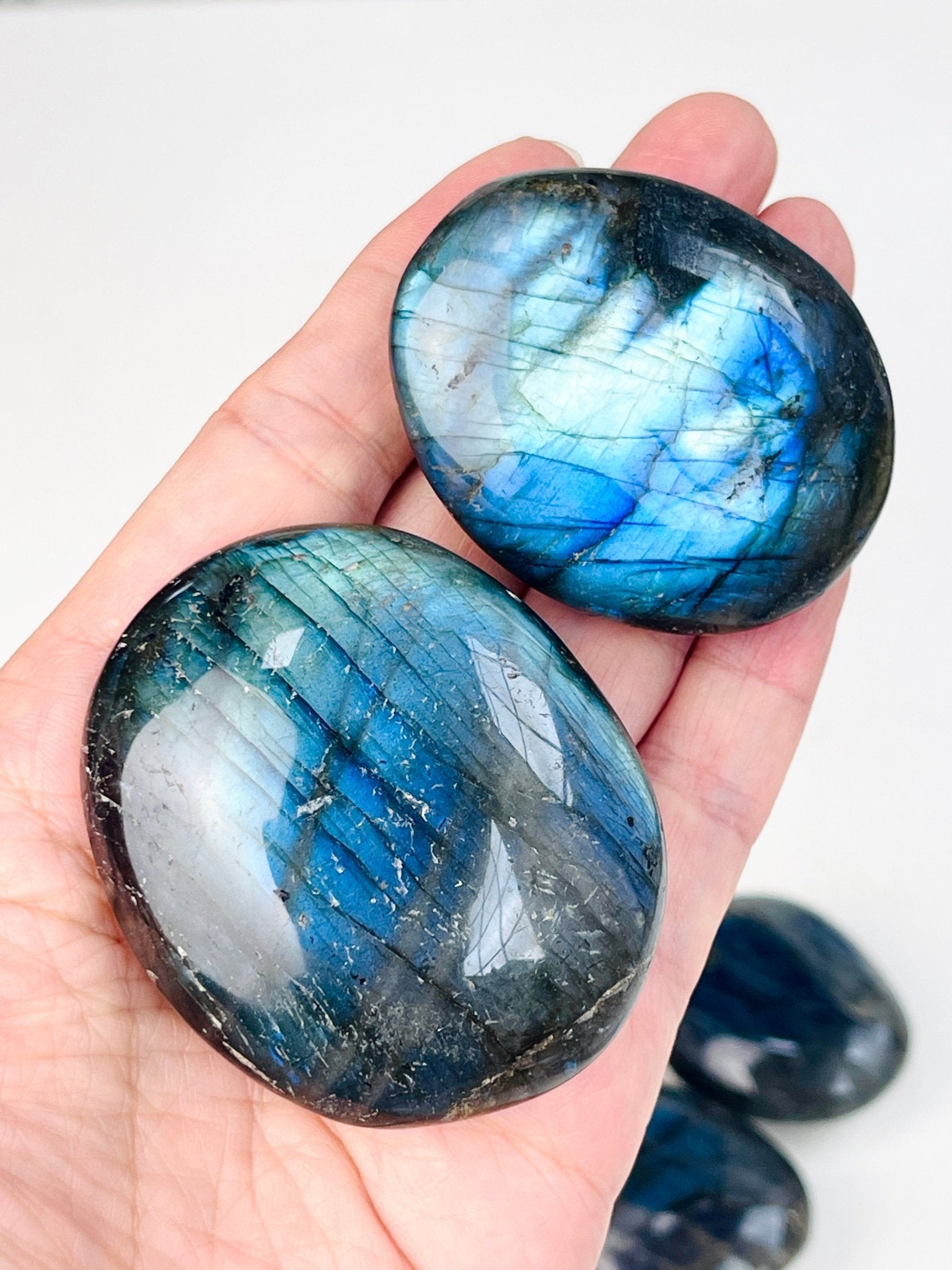 Labradorite Palm Stone, Flash Labradorite pocket stone, crystal gift, healing crystal - Million Years Crystal