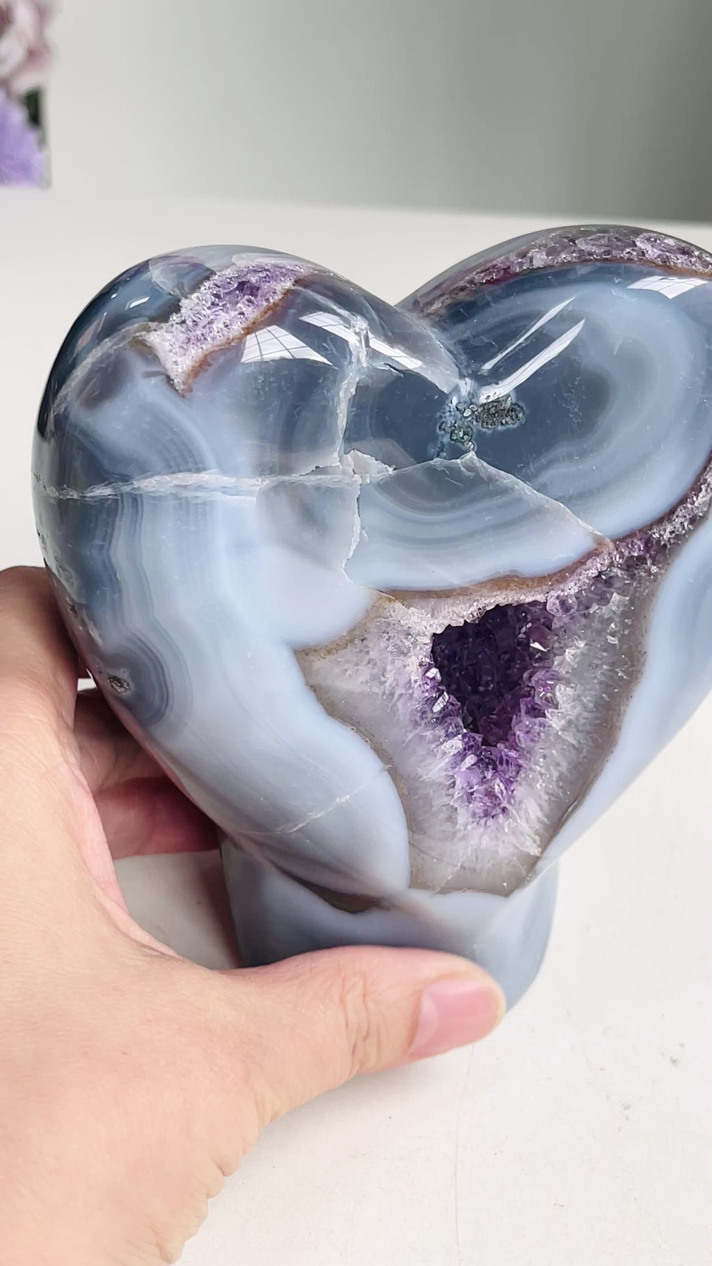 Blue Agate Heart with Amethyst Crystal, selfstanding, 1.09kg