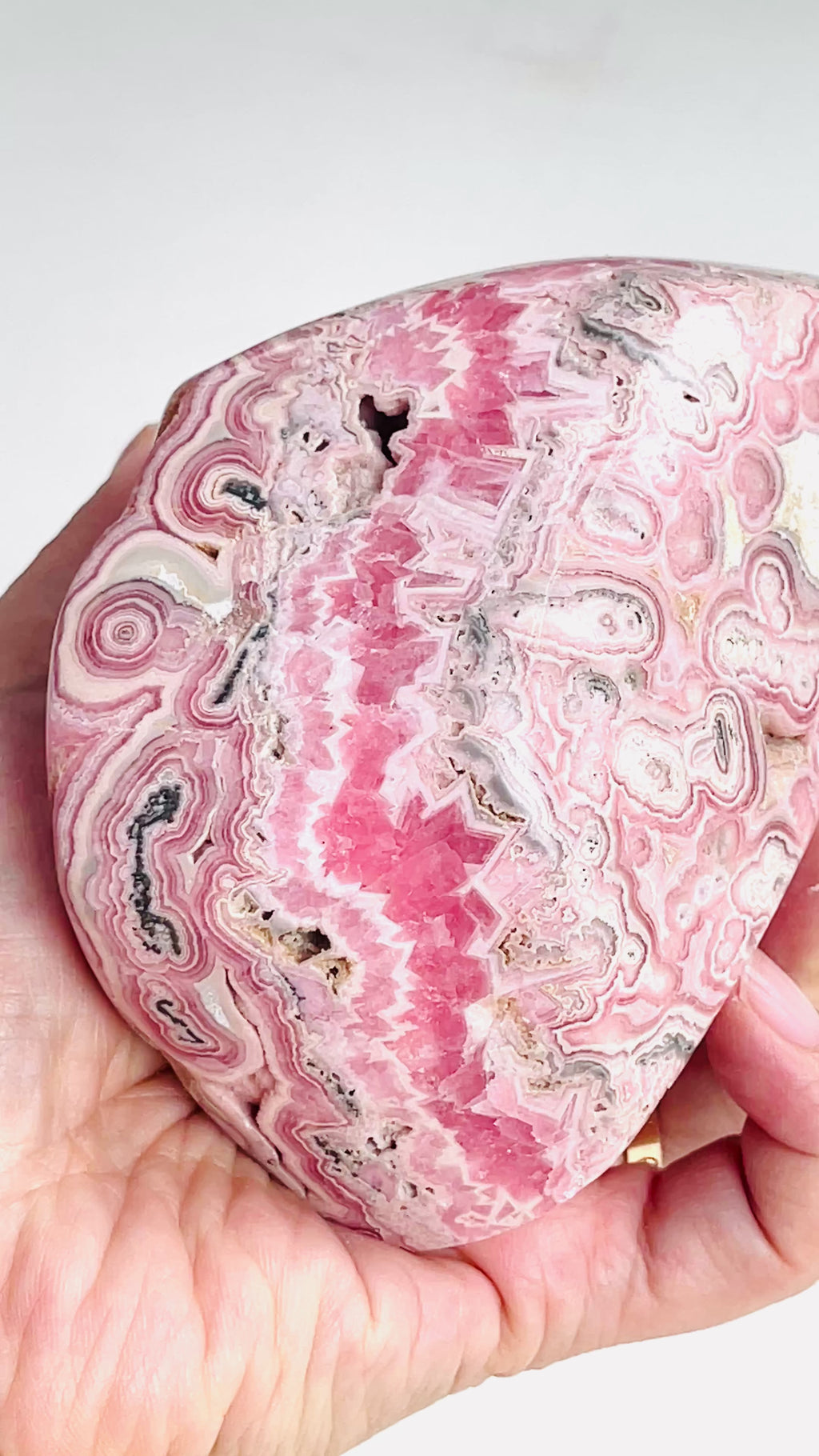 1044g AAA Rhodochrosite Freeform – Collector’s Specimen from Argentina Natural Pink Rhodochrosite | Rare Crystal Statement Piece | Semi-Polished | High-End Mineral Display