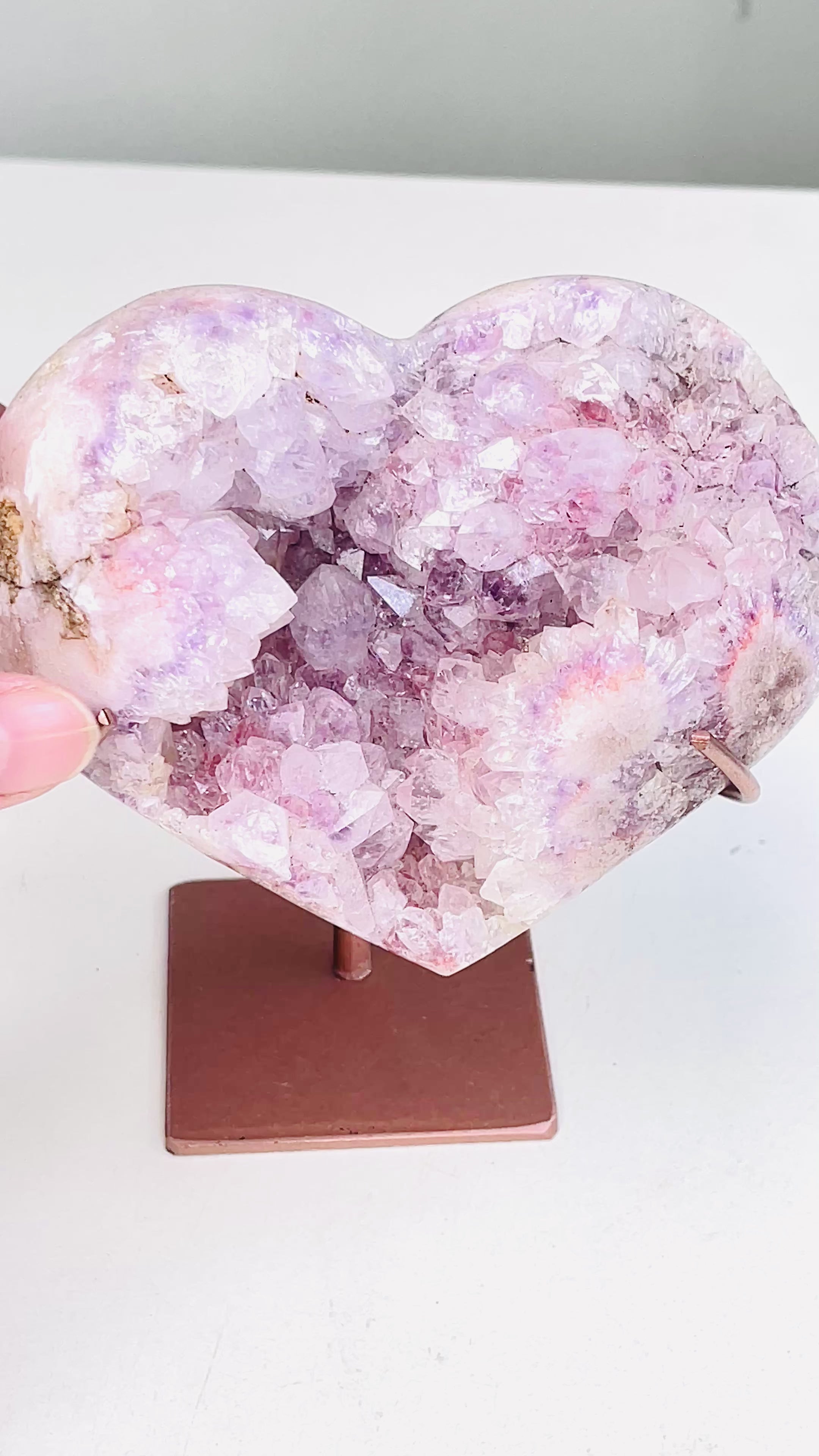 Pink Amethyst Druzy Heart – Natural Healing Crystal for Meditation & Home Decor