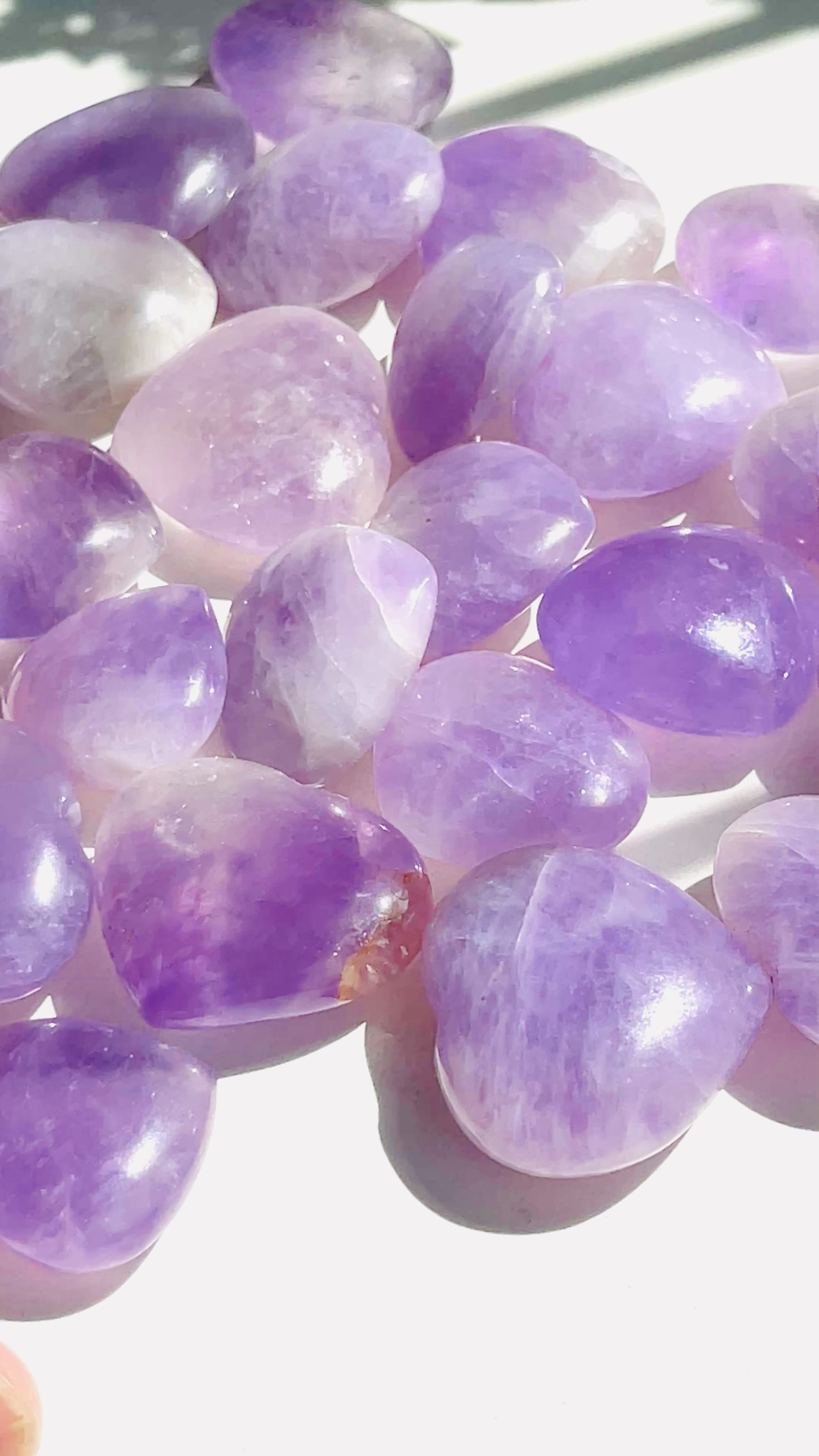 Lavender Amethyst Heart Crystal – Polished Healing Stone, Calming Crystal Gift, Stress Relief, Meditation, Reiki, Spiritual Decor