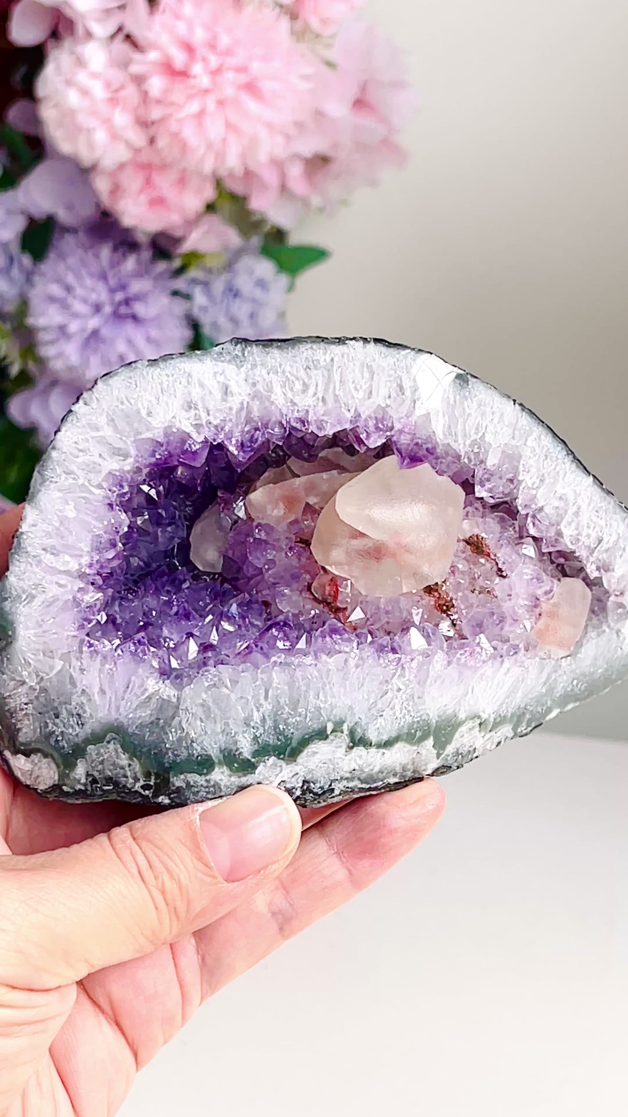 Extraordinary Amethyst Geode Crystal with Calcite from Uruguay